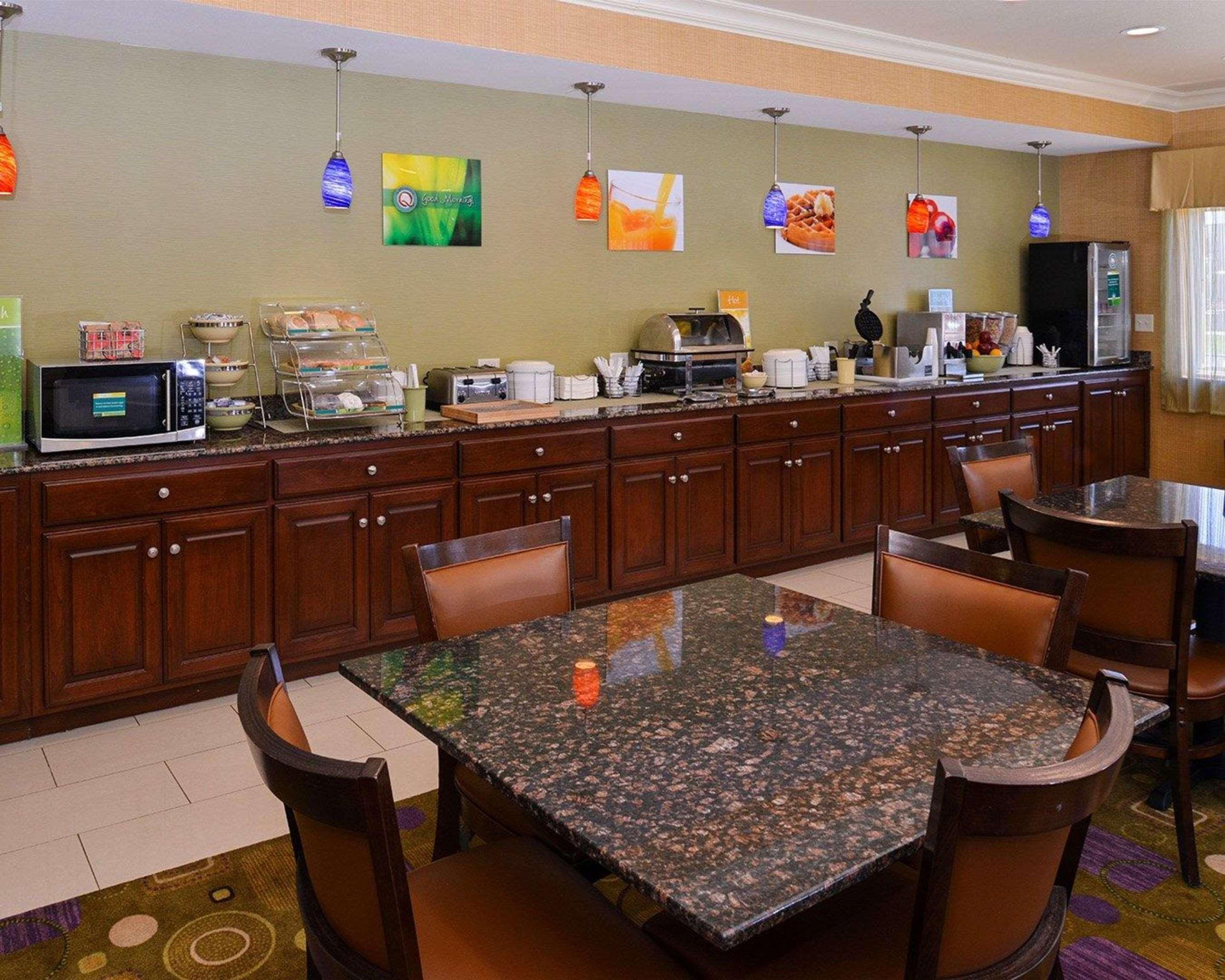 Mainstay Suites Joliet I-80 Zewnętrze zdjęcie