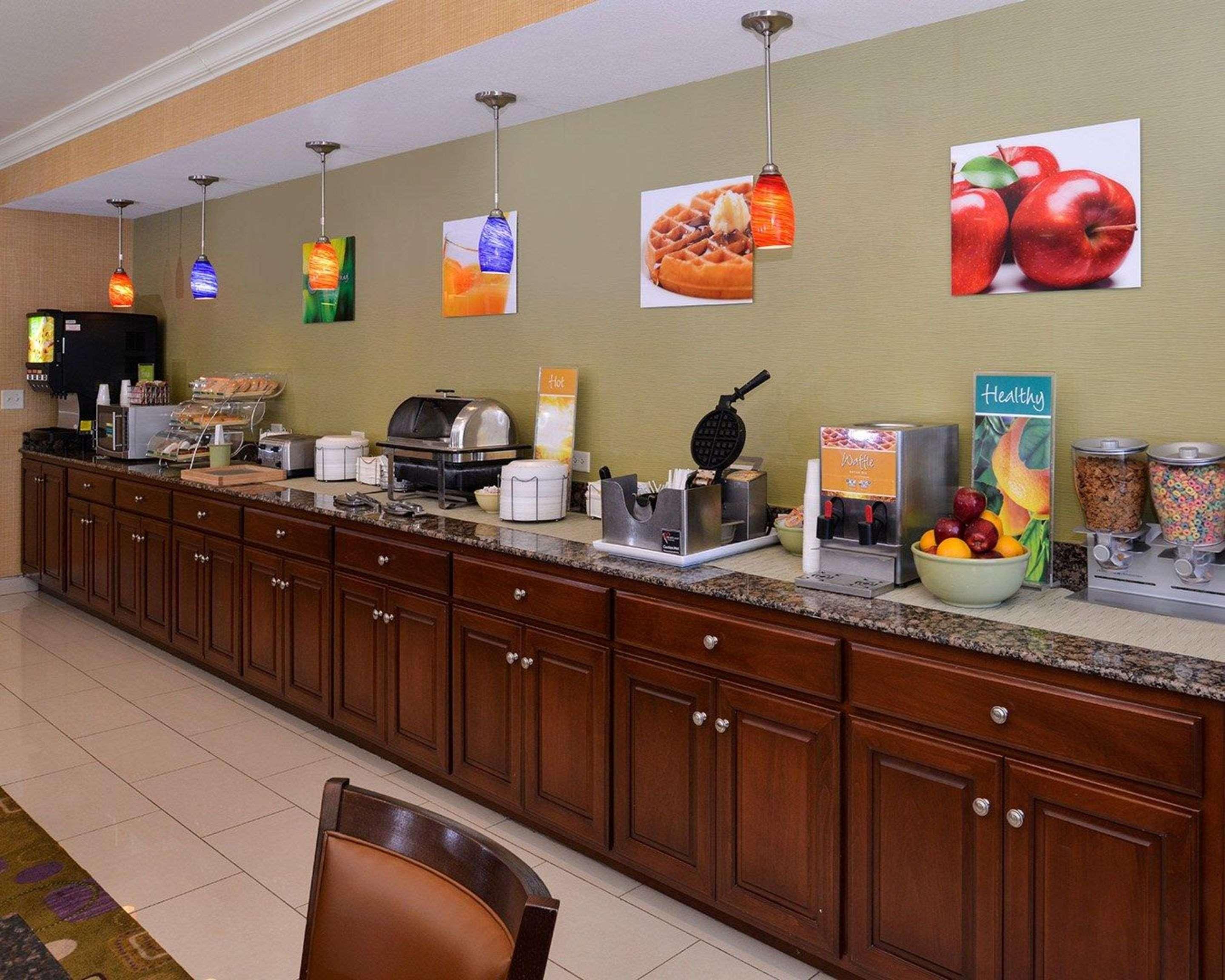 Mainstay Suites Joliet I-80 Zewnętrze zdjęcie